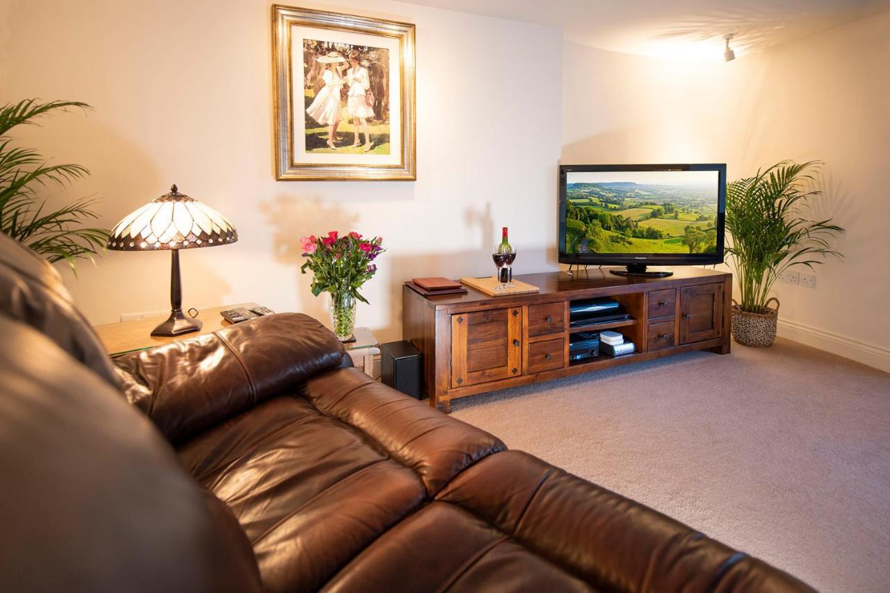 Oberon River View Apartment Bourton-on-the-Water Exterior foto